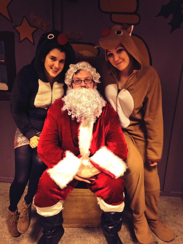 USI_South's tweet photo. Santa and his reindeer in @ITTraleeSU today. #usi13 #hohoho http://t.co/gOFYZuvoV2