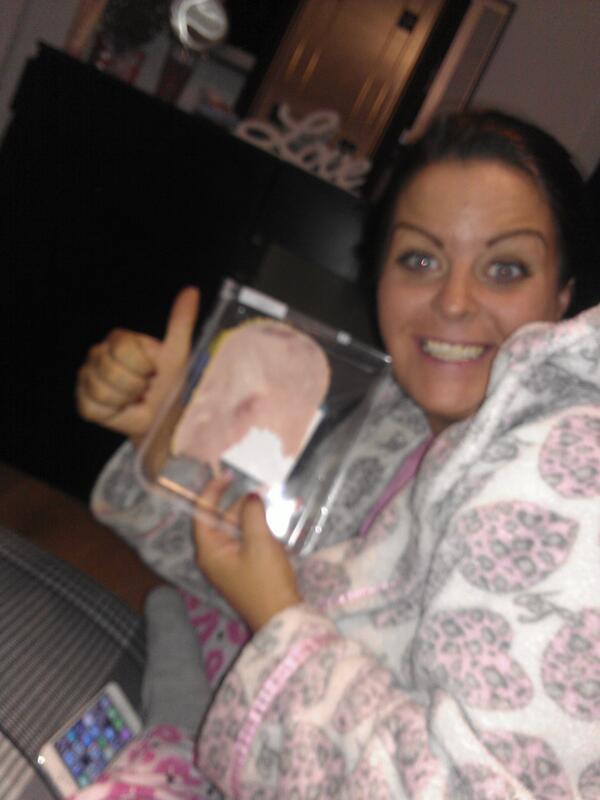 GillH91's tweet photo. @lisacarr123xxx #lisalovesmeat #shyerthananunsvagina http://t.co/iFKpPd9ALi