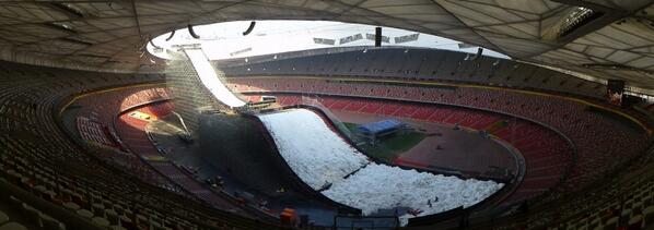 Surfdome's tweet photo. Now that's a big one! Who would take on this ramp? #ski #snow http://t.co/MKp0artEii