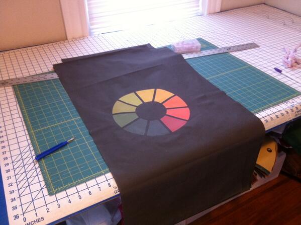LidaBrooke's tweet photo. Using this snowy day to work on more pillows for @litmusapp! http://t.co/nqqjuC1DiE