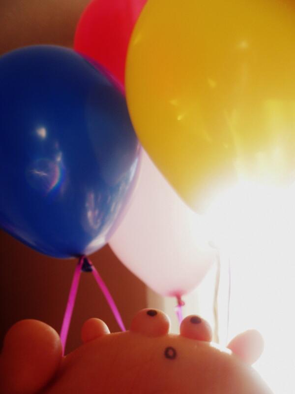 FriendsofStub's tweet image. Stub loves to celebrate ~ Happy Tuesday!