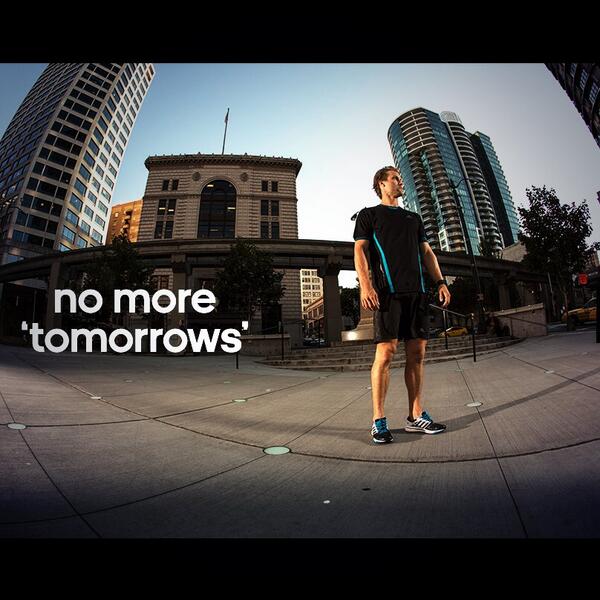 PacoOcampo's tweet photo. No más "mañana" #adidasrunning http://t.co/oYIxV3KZcw (via @adidasMX) #TomorrowComesToday