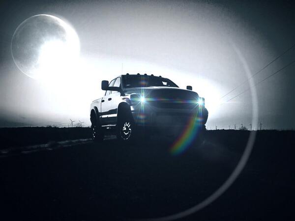 IowaDieselCrew's tweet photo. #TruckTuesday http://t.co/RZRPlBcOyJ