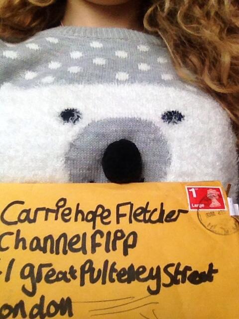 CarrieHFletcher's tweet photo. The Hopeful Bear brought me my post this morning!! #TeamHopefuls http://t.co/1IEyO2RVlH