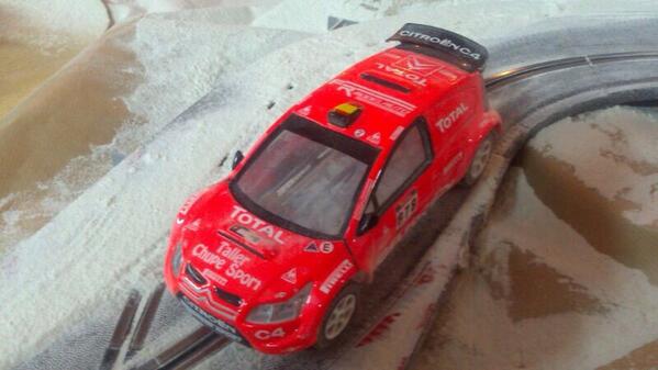 LoganSlot's tweet photo. Nueva carroceria y nueva victoria.
#RaidSlot #LoganSlot http://t.co/oByIzKJFYO