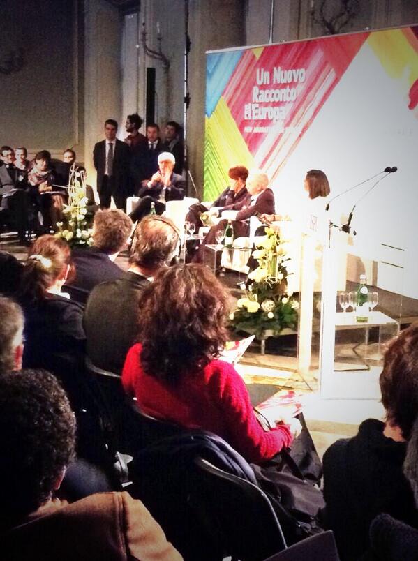 beppesevergnini's tweet image. Ah, se avessimo la passione UE che hanno a Kiev! (Ieri «New Narrative for Europe» con @BarrosoEU @EnricoLetta)