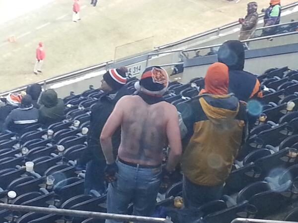 JasonBelenke's tweet photo. Gotta love the dedicated Bears fan who paid tribute to Coach Ditka in his own special way #Ditka #Bears #cold #ESPN http://t.co/xQcuKmOny6