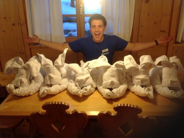 Omac91's tweet photo. @EspritHolidays Team Chalet Marcus St.Anton.... Going the extra mile! #Barkingmad http://t.co/v8DpCfq7ku