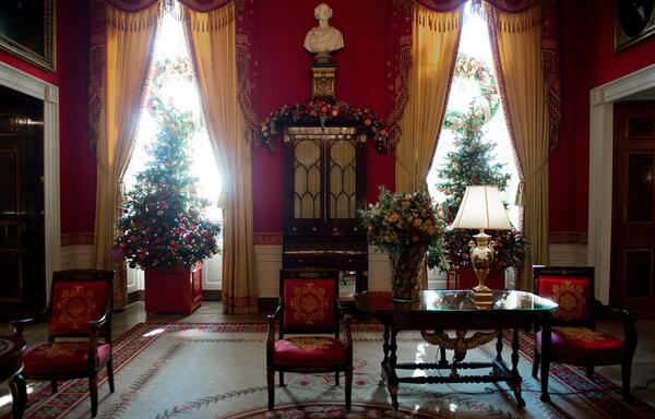 RT <a href="/founterior/">Founterior</a> Decorating Ideas from America’s First Home – The White House   Read More: founterior.com/decorating-ide… …