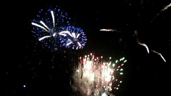 눈 구경하기 쉽지않은 부산  하늘에서 눈이와요.....라고 하고싶다  푸휴 ㅋㅋ