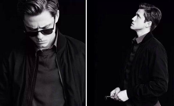 DivaTheatre_'s tweet photo. Let me Bless you with this beautiful man today 😍😍😍#AaronTveit 😍😍😍 http://t.co/ZkEAUeOBaV