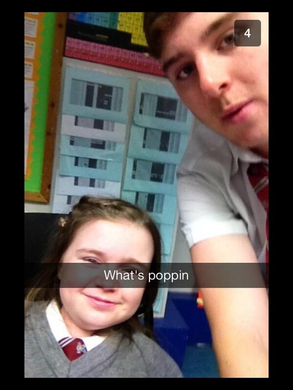 Howdencloughjfc's tweet photo. #quiztime who's this clough lad with his lass? #HCJFC http://t.co/RbjVa3Qpo4