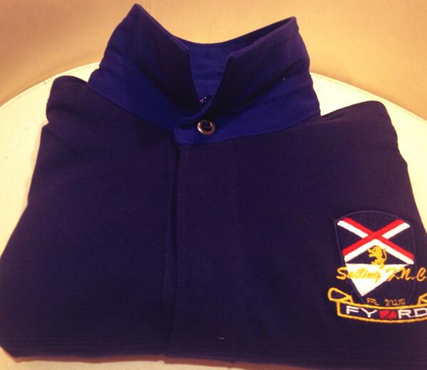 clase_n's tweet photo. Nuestra sugerencia de regalo de hoy ...polo de caballero de Fyord http://t.co/ZXPHD13e5n