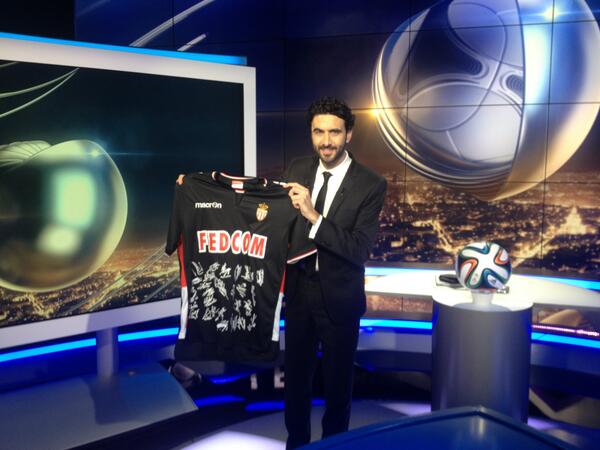 beinsports_FR's tweet photo. RT ce message et tentez de gagner le maillot de l’@ASMFC_MONACO ! Follow @beinsport pour jouer #LECLUB http://t.co/ZGXrYBg93c