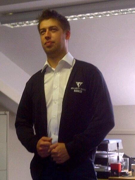 AsifChoudry's tweet image. MT @saellard: Hey @RichardMair1 - justification enough for cardigans. #formermodel  ++ Britain's Next Top Model