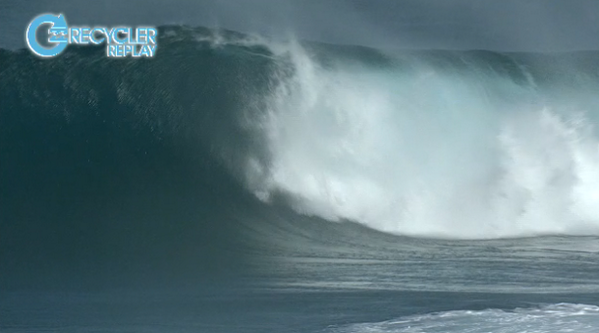 billabong1973's tweet photo. You can't see @johnjohnflorenc, but he is there &amp; he came out for a 9.83 #BillabongPipeMasters http://t.co/ali61ZVBQg http://t.co/gBcVzMYZis