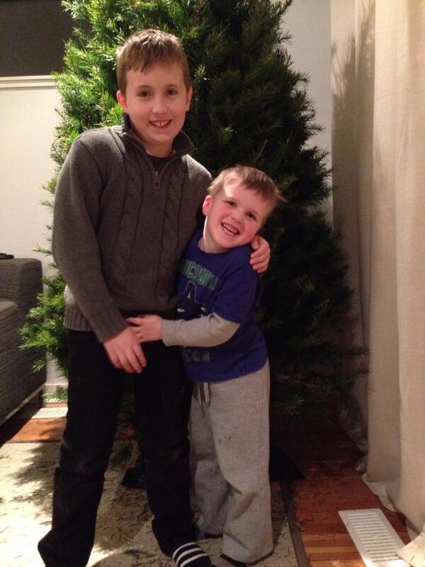 chefjj76's tweet photo. Nothing like the smell of a live tree and farts from the boys. #christmastree #holidays#farts http://t.co/3TJX5aISxK