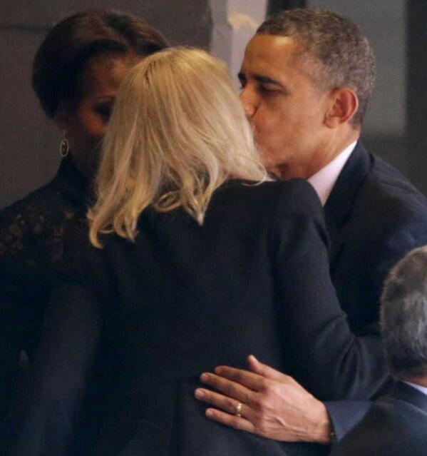 Obama kisses Denmark PM Helle Thorning-Schmidt - Mooch not amused 