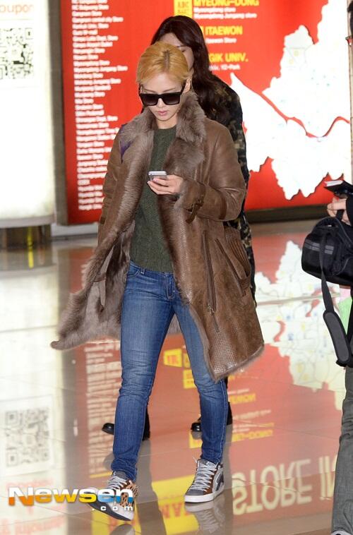 BbKdFe2CcAEgy4r.jpg:large