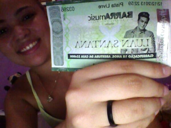 Retvardovski's tweet photo. @luansantana  Ingresso em mãos ... Bora RJ *-*
#feliz #ansiosa #quevenhaquinta (: http://t.co/t20eJj0YMz