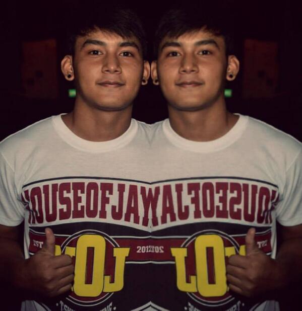 GRLDVDL24's tweet image. Meet my brotha. XD #TwinHead