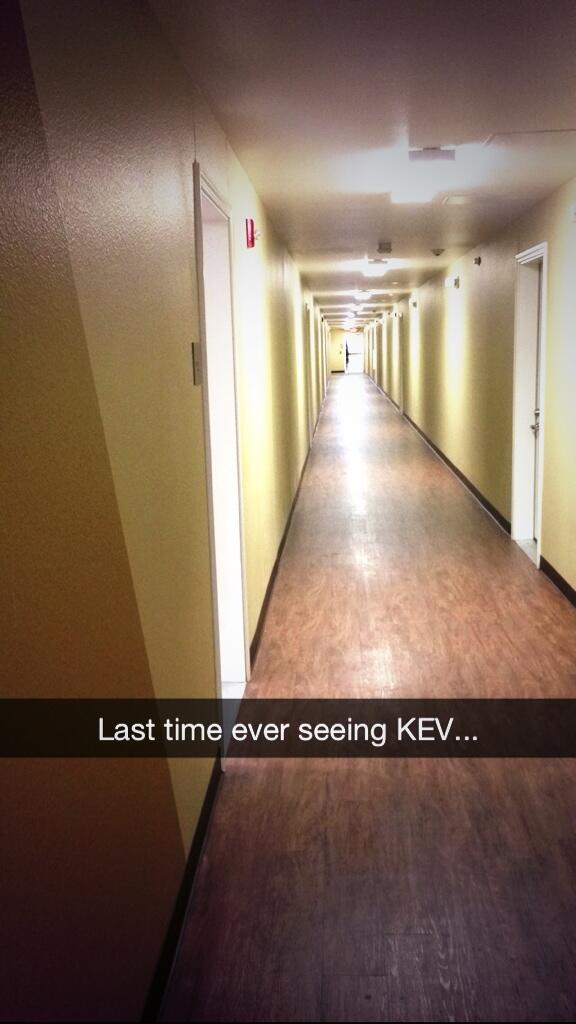 CoachD405's tweet photo. Last time ill see @GuzzlinHennessy http://t.co/J4v1OUcjjX