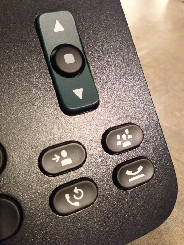 CollabJonathan's tweet image. Where is the hold/transfer/park/&amp;lt;insert feature name&amp;gt; button?
#FiveWordTechHorror #voipedition