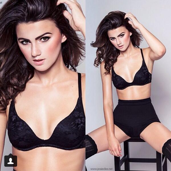 HunterDeno_'s tweet image. #poseoff #VSFashionShow @VictoriasSecret ❤️