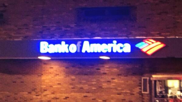 AydenAdams's tweet image. My dad sent this to me and said "Latino Bank" #NoWordsForThis