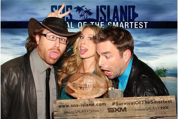 AndreaFeczko's tweet photo. Getting wild w the winner of @SOSIsland @EveryCountry congrats!! http://t.co/aJ1nxAYMu4