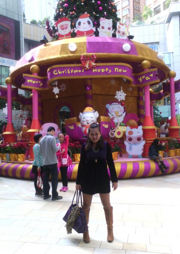 cutedavil72's tweet photo. marry chirstmas en happy new year guys http://t.co/XaVwCSON3U