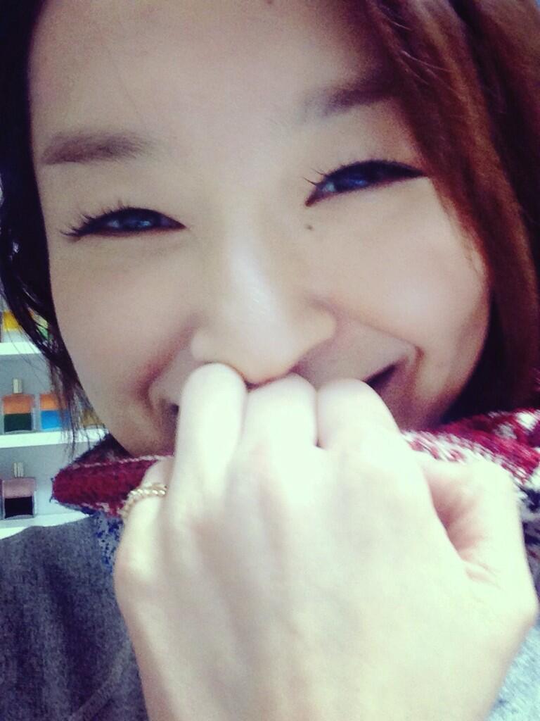 島袋寛子 昨日のうしし な私 笑 カラーの教室に久しぶりに遊びにいき ご満悦でした 由美子先生 ありがとうございました Http T Co Keyhxgfune Twitter