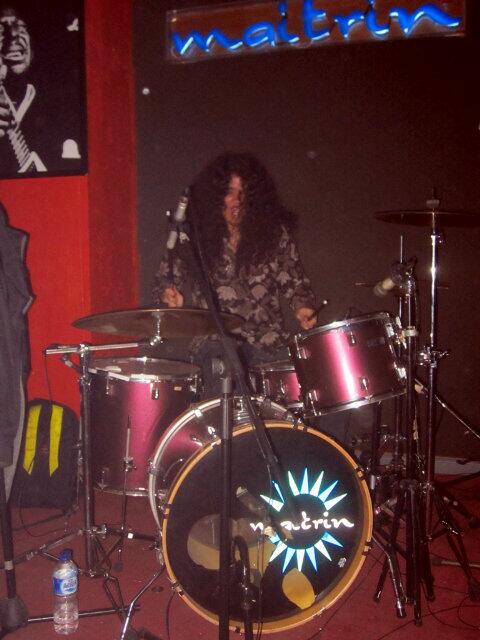 Oasis Maniac Indo tweet media