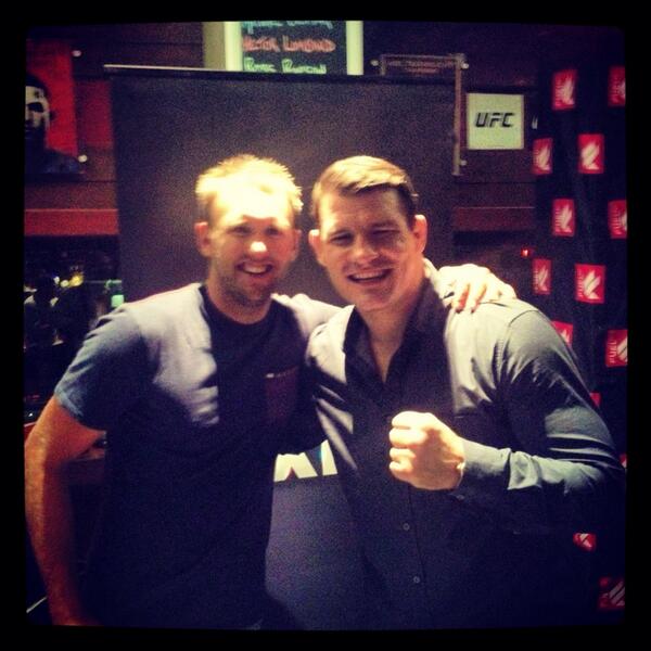 larkin_dane's tweet photo. Was good to meet you the other day and look forward to watching you fight again soon. @bisping http://t.co/e24CHYqZF8