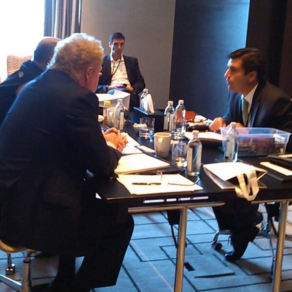 endeavor_global's tweet photo. From @EndeavorMexico, @VERDEVERDADMX presents to panelists at the #EndeavorISP #Dubai http://t.co/pYjCnkcXXE