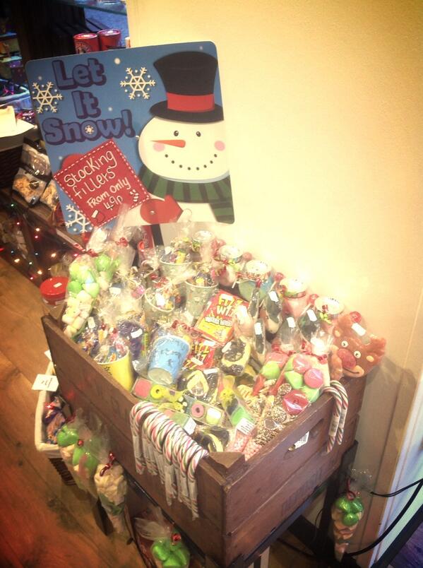 SweetMemsNWest's tweet photo. Christmas is nearly here! Get your stocking fillers from us for as little as 49p! Merry Christmas people!! http://t.co/mefT7EBX3j