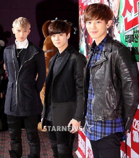 Bank_size56's tweet photo. [PIC] 131211 #LUHAN TAO CHANYEOL - Saving Santa Premiere
[Cr: starnews] http://t.co/AGpwlOUm4R