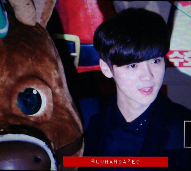 [PREVIEW] 131211 Saving Santa Premiere [18P]  BbMpX3QCUAEFMR8