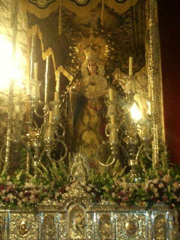 jamilenarociera's tweet photo. Gloriosa imagen d Nstra.sñra.d la natividad ,patrona y alcaldesa d jamilena donada x juan barranco perez a su pueblo http://t.co/5mIJcQiFj2