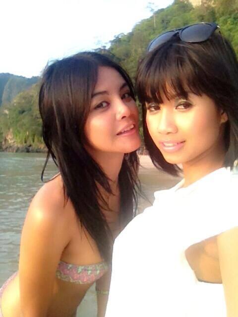 I love the beaches at Krabi  Thailand with my friend Alisa big plans coming soon http://t.co/mVl5Omqsau