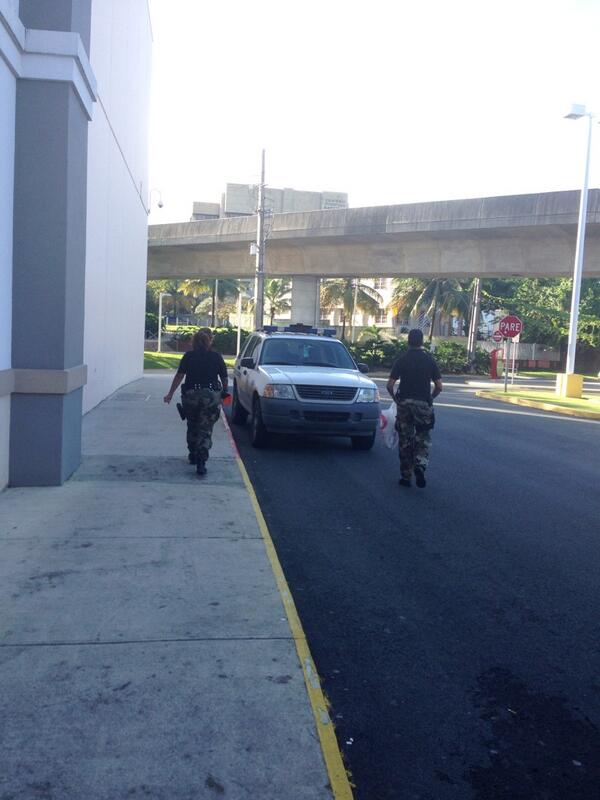 _qbit_'s tweet photo. ¿servir y proteger? http://t.co/pcqeSp0L1H