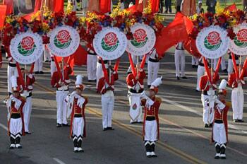 Two gay males to get married on 2014 Rose Parade float  