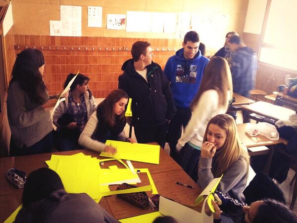 BertaSallan's tweet photo. Preparativos #Gala2bach http://t.co/HGvOaOSqhw