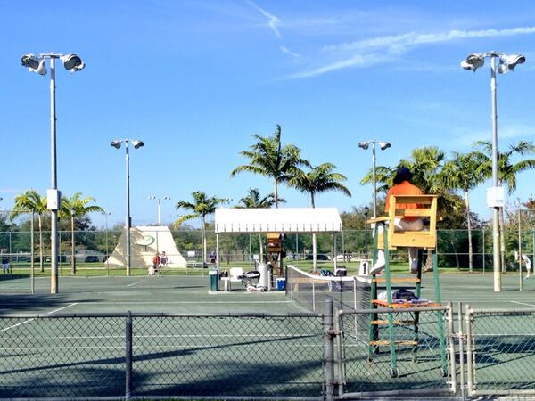 zootennis's tweet photo. Not to rub it in, but 77 &amp; sunny in Plantation for 16s 3rd rd &amp; 18s 2nd rd #metropoliaOB http://t.co/fj65X9JLMN