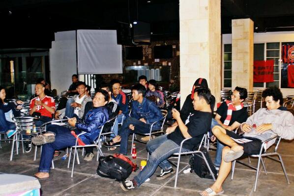 Exsis yah hehe RT <a href="/irvanandry/">Irvan Permana</a>: ada saya tuh haha <a href="/TBavarians_UIN7/">FCBFI UIN Bandung</a> Cc <a href="/fcbfi_Bandung/">Bobotoh Bayern</a> :