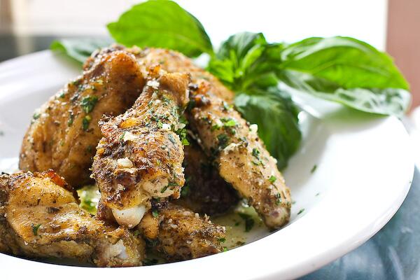 GlobalBite's tweet photo. ¿Cómo sería saborear el exquisito pollo crujiente con la suave y suculenta salsa al parmesano? #ExperienciaGlobalBite http://t.co/jPKUAZq3nI
