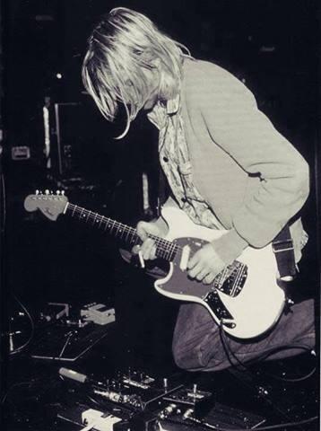 TheTrueTina's tweet photo. Miss you #KurtCobain http://t.co/f947A6zYtB