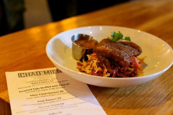 ChaoMienSF's tweet photo. This is some Mien Fried Chix that we did a few weeks ago. This &amp; every Sunday from 5-9pm @NakedLunchSF @ChaoMienSF http://t.co/d2Gk66edqF