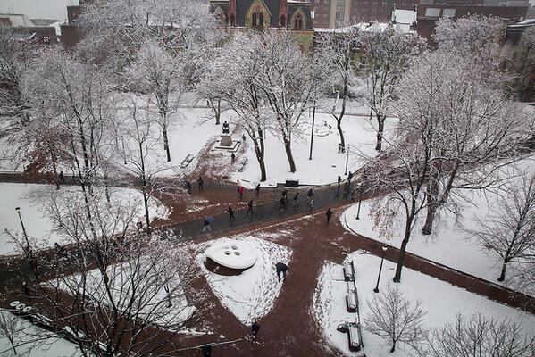 PennGSE's tweet photo. Check out this dreamy set of beautiful photos from the first snow of the season @Penn! http://t.co/LvbNNEze74 http://t.co/VFs2qQ8DyI