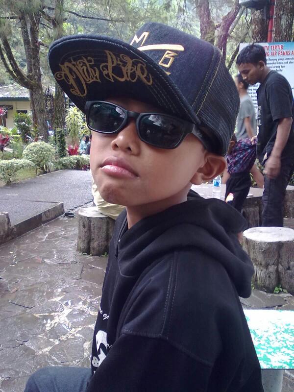 kafir_kkfirman's tweet image. Muda beda &amp;amp; berbahaya !!! @xRMBLx. Created by @oldadead #flashboy (gila)